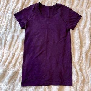 Lululemon swiftly tech short sleeve hip length top